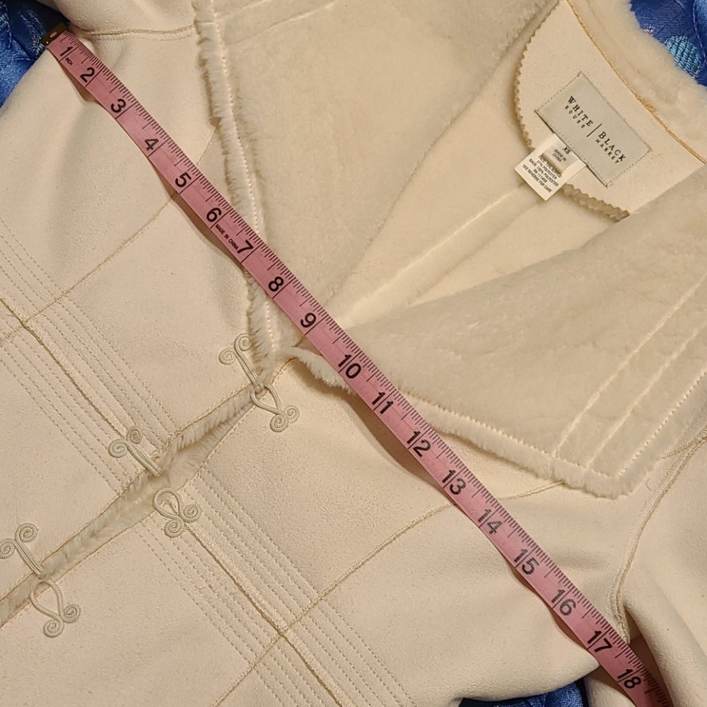 White House Black Market coat - Picture 12 of 16